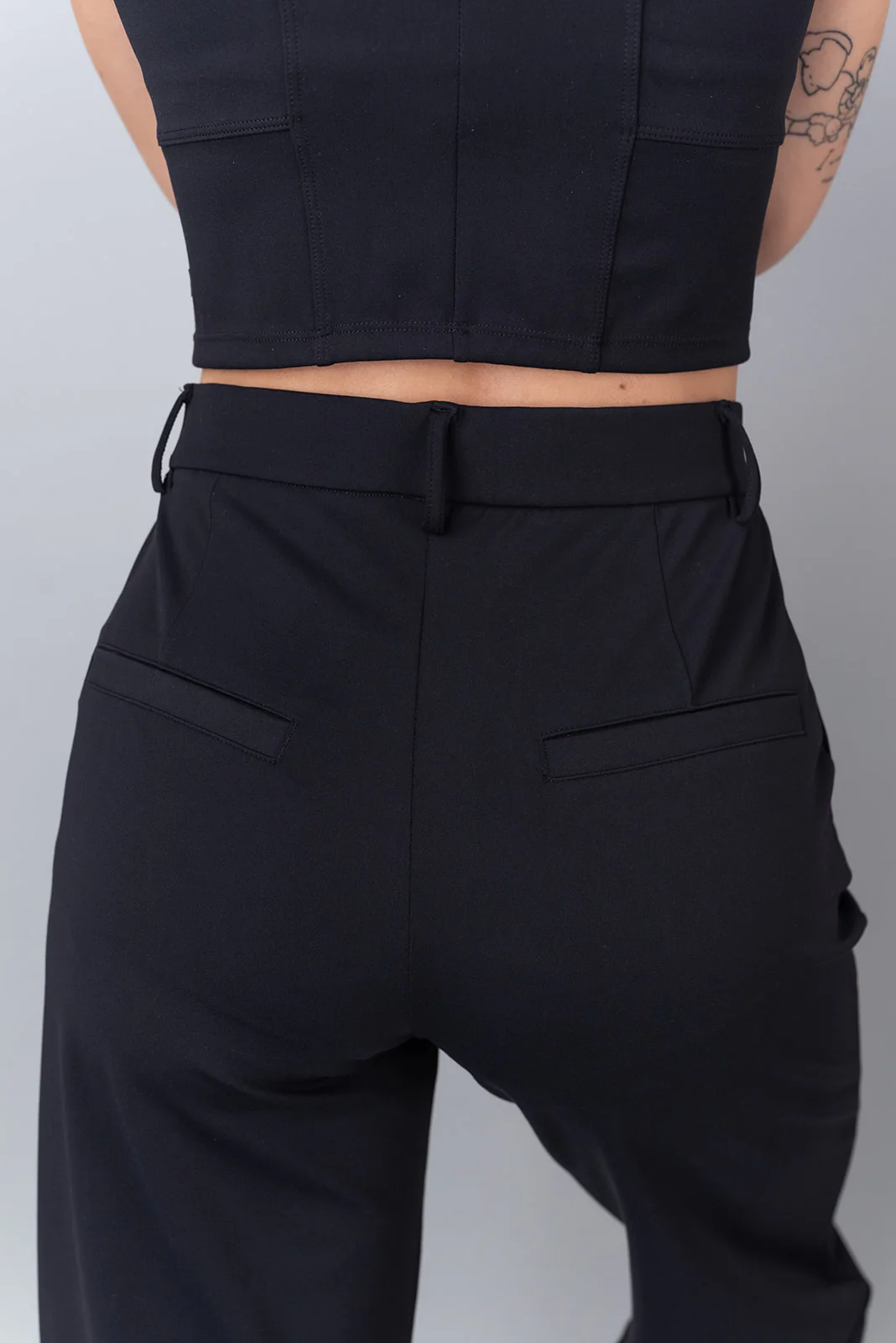 Office Pantaloni Suit - Image 4