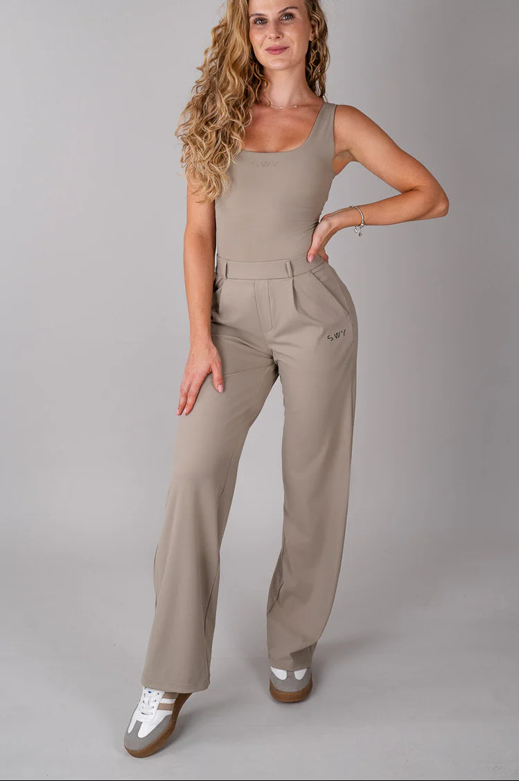 Office Pantaloni Suit - Image 2