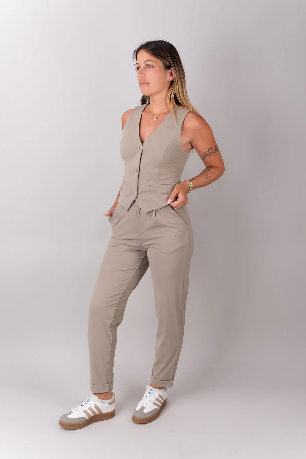 Office Gilet - Image 7