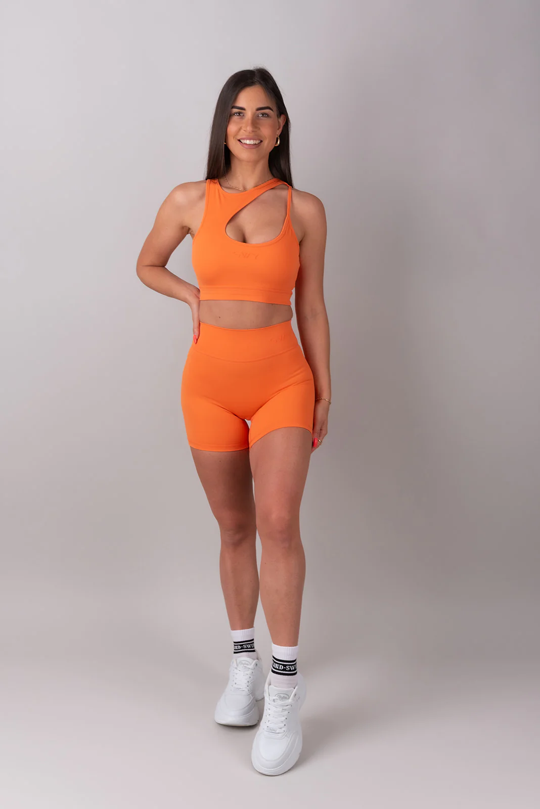 Sleek Reggiseno Cut-Out - Image 5