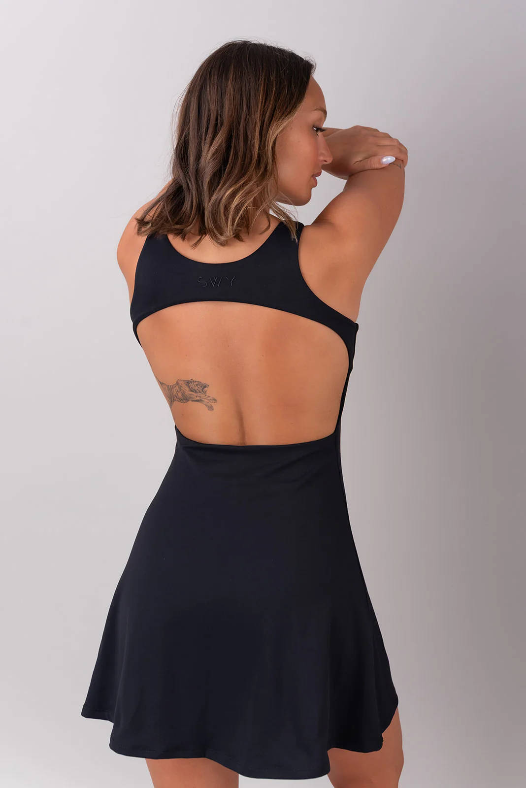 Sleek Vestito