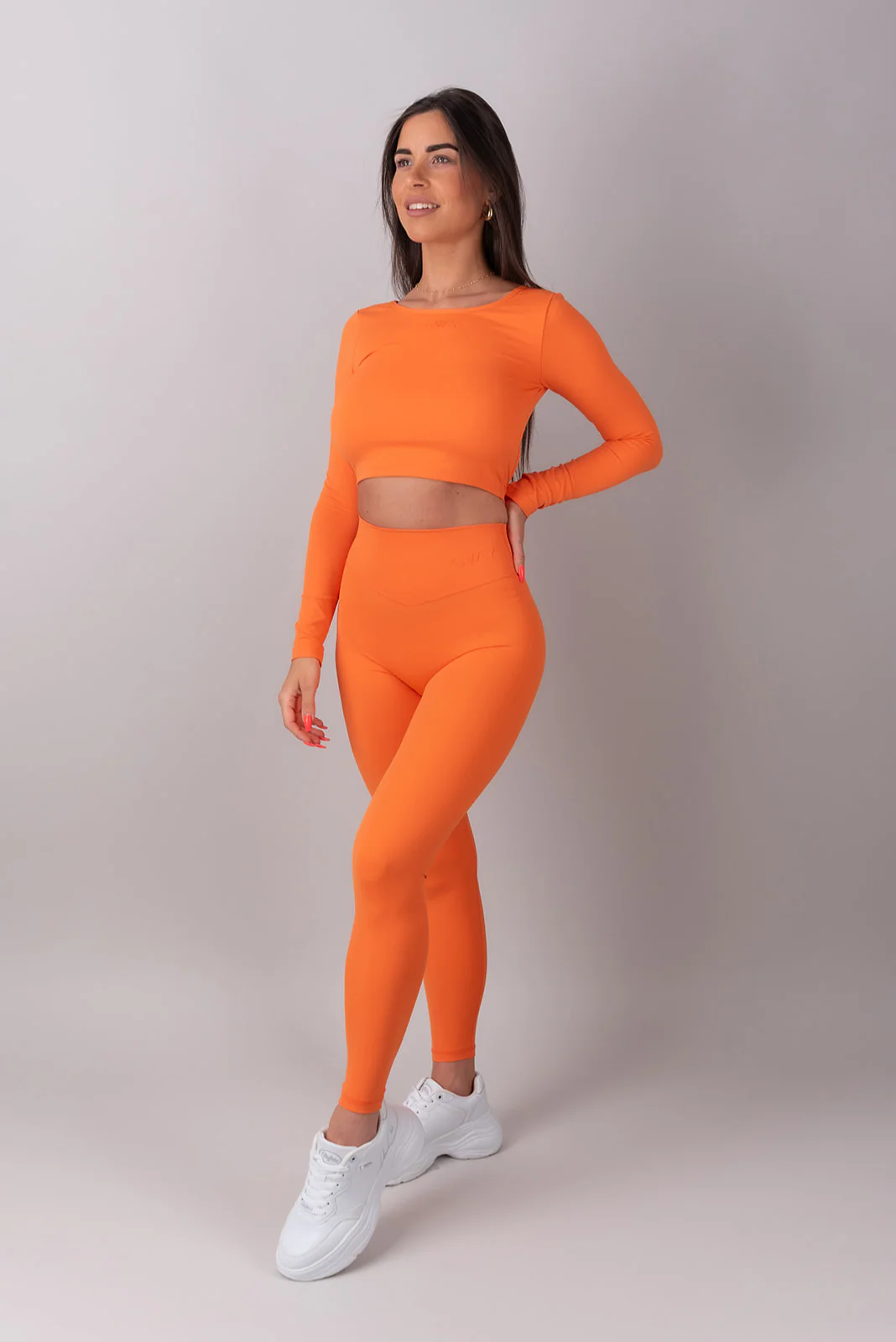 Sleek Manica Lunga - Image 7