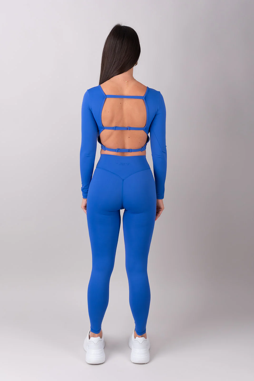 Sleek Manica Lunga - Image 9