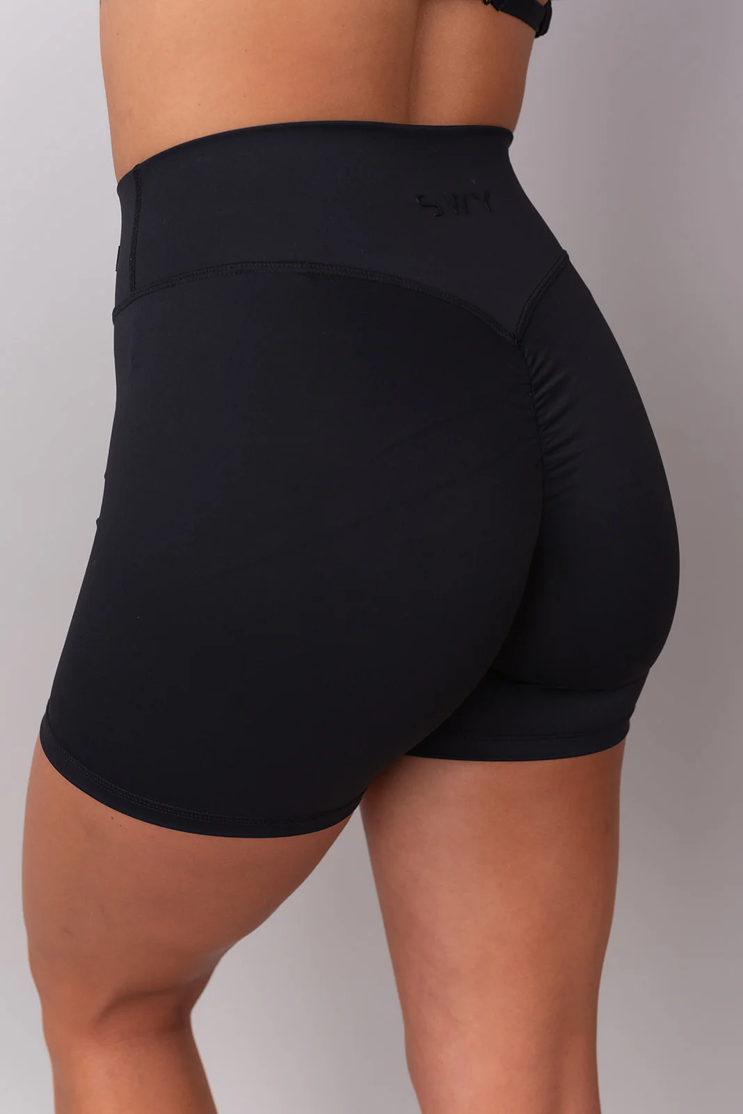 Sleek Pantaloncini 