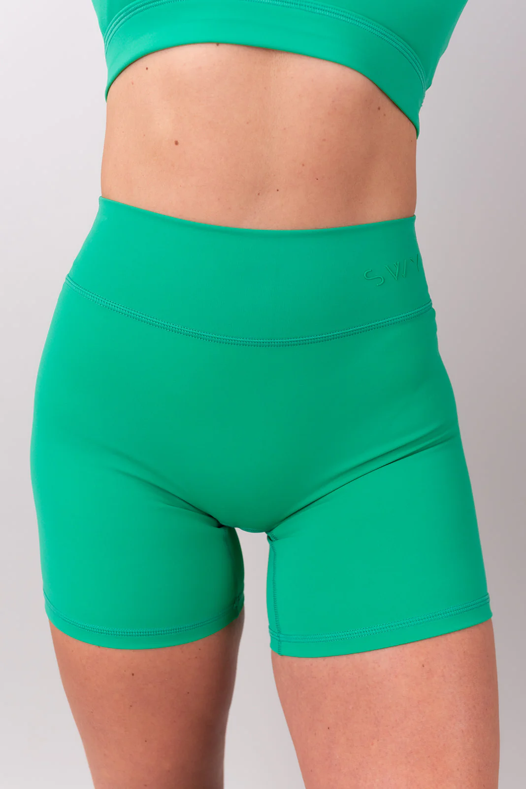 Sleek Pantaloncini  - Image 2